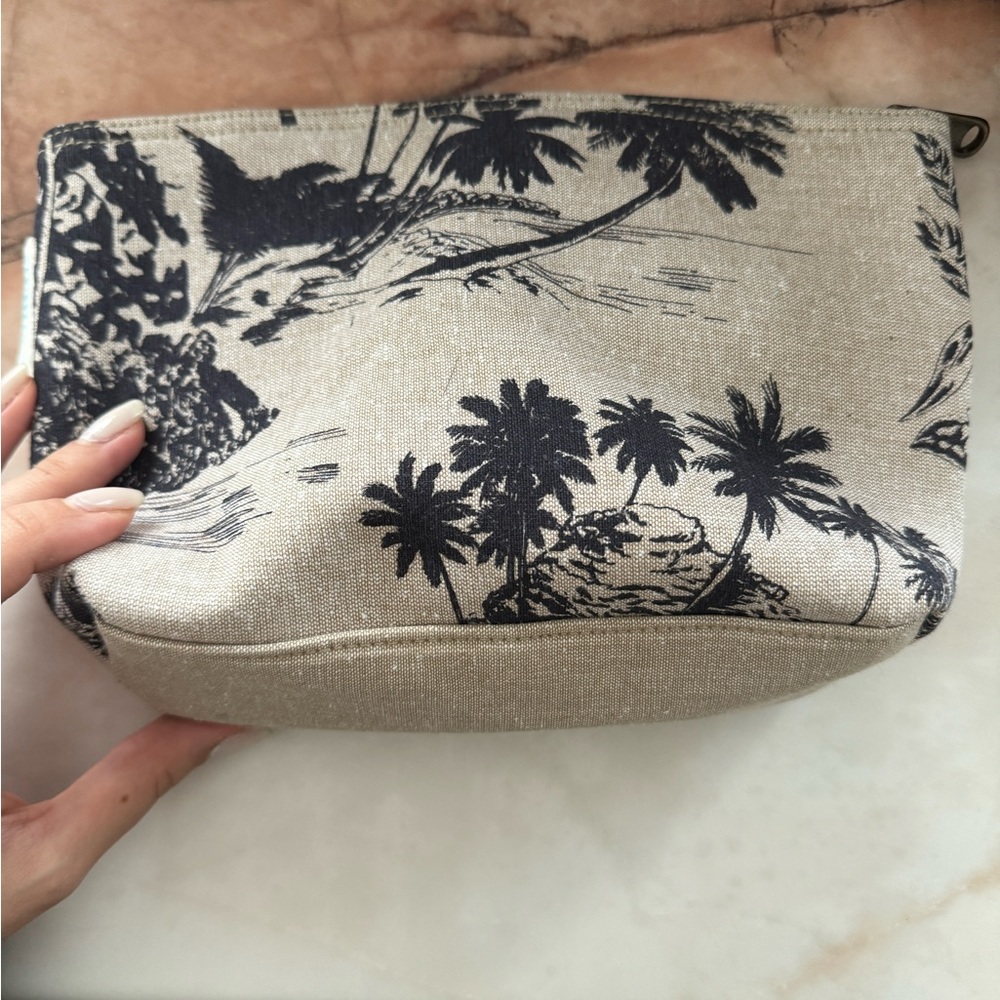 New Caribbean Joe Palms Beach Black and Tan Pouch